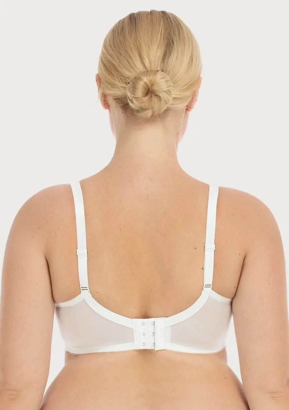 Enchante White Lace Underwire Bra - Divine Beauty